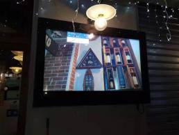 49-inch wall-mounted outdoor advertising machine, Italy
