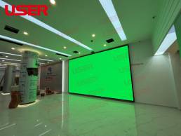 P2.5 small-pitch full-color LED display in Xinyang business hall China
